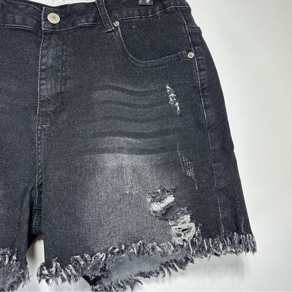 Black Distressed Denim Shorts Raw Hem Mid Rise Stretch Jean Shorts Size XL - Picture 2 of 5